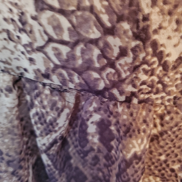 🌴 **SALE**BOGO** 🔸Flawed Gem🔸 Sheer top - Picture 5 of 6